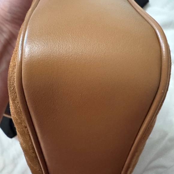 YSL camera bag is suede brown, very good condition beautiful color - Picture 5 of 17